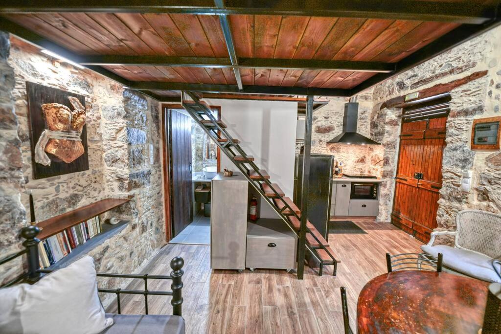 ハニア Pefkopetro Loftヴィラ エクステリア 写真